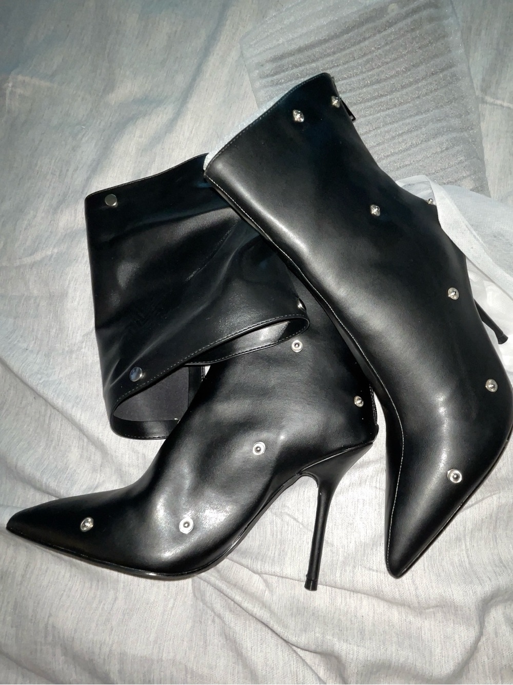 Fashion nova Black Studded Pointed Toe Stiletto Boots - NEW